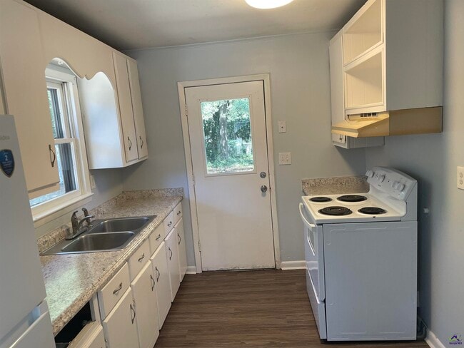 Photo - 805 Crestwood Terrace