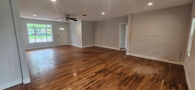 Photo - 804 Hudgins St