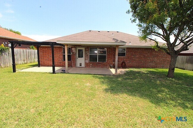 Photo - 3303 Solomon Dr