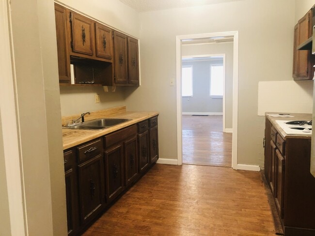 730 Hale Rd Unit 1
