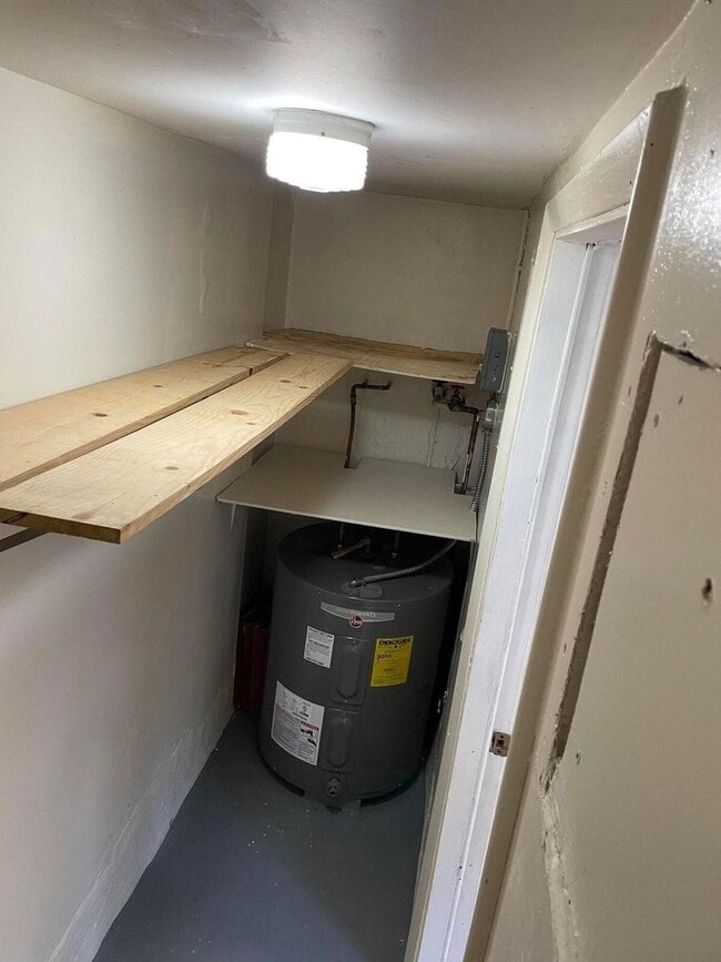 Photo - 1592 Springside Dr