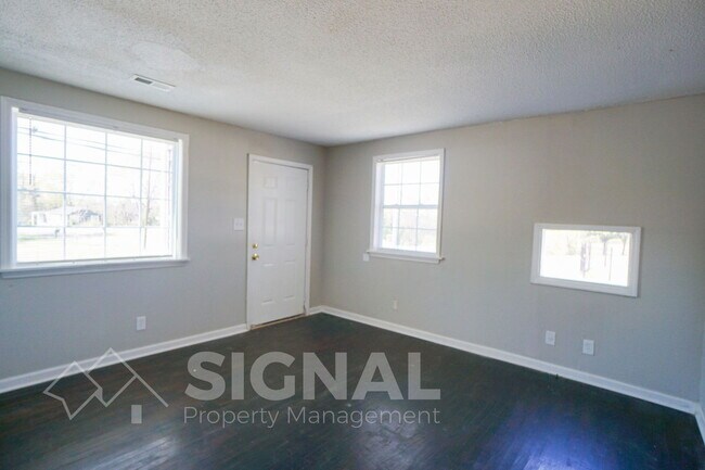 Photo - 581 Seminole Cir