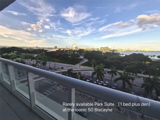 Building Photo - 50 Biscayne Blvd Unit 804