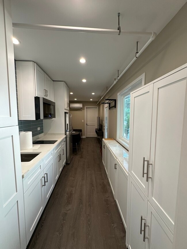 Photo - 1918 Noyes St