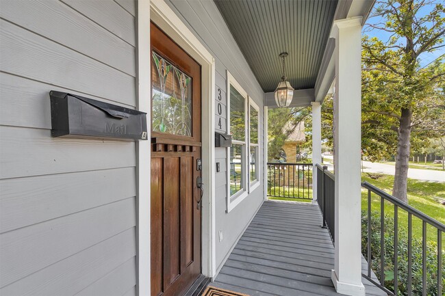 Photo - 304 Vincent St