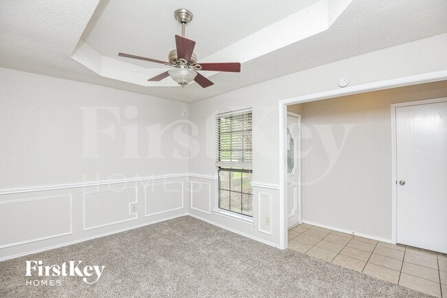 Photo - 3915 Wrentham Dr