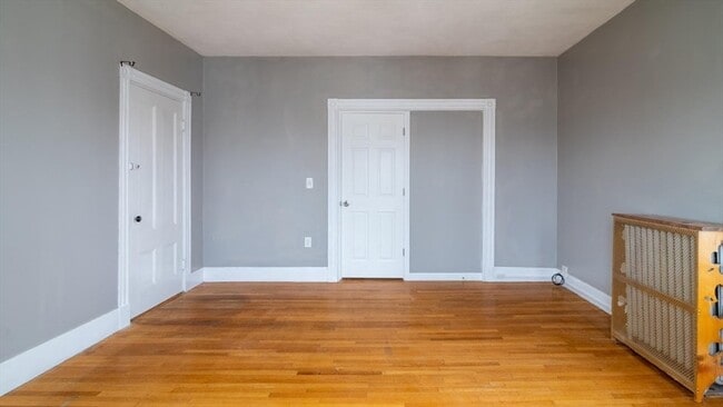 Photo - 106 Beacon St Unit 3