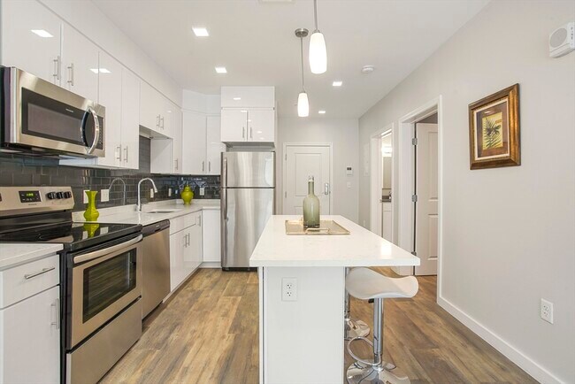 Photo - 10 Essex St Unidad 203