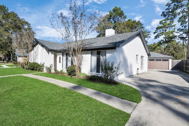 Photo - 1971 Round Spring Dr