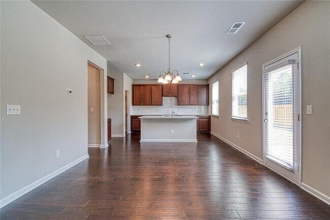 Photo - 1839 Pearson St