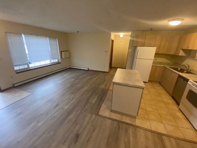 Photo - 1269 Taylor St