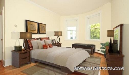 Photo - 1539 Beacon St Unit 1A