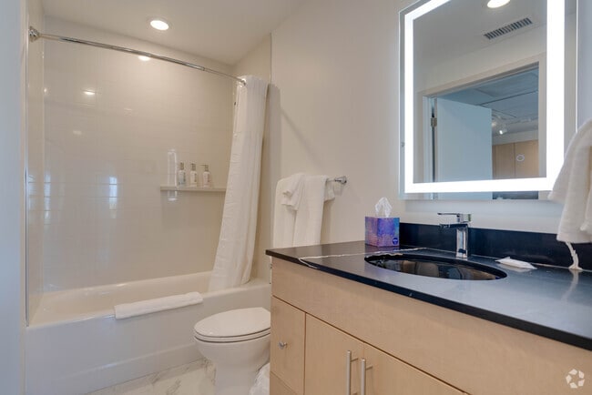 1BR, 1BA - 566SF