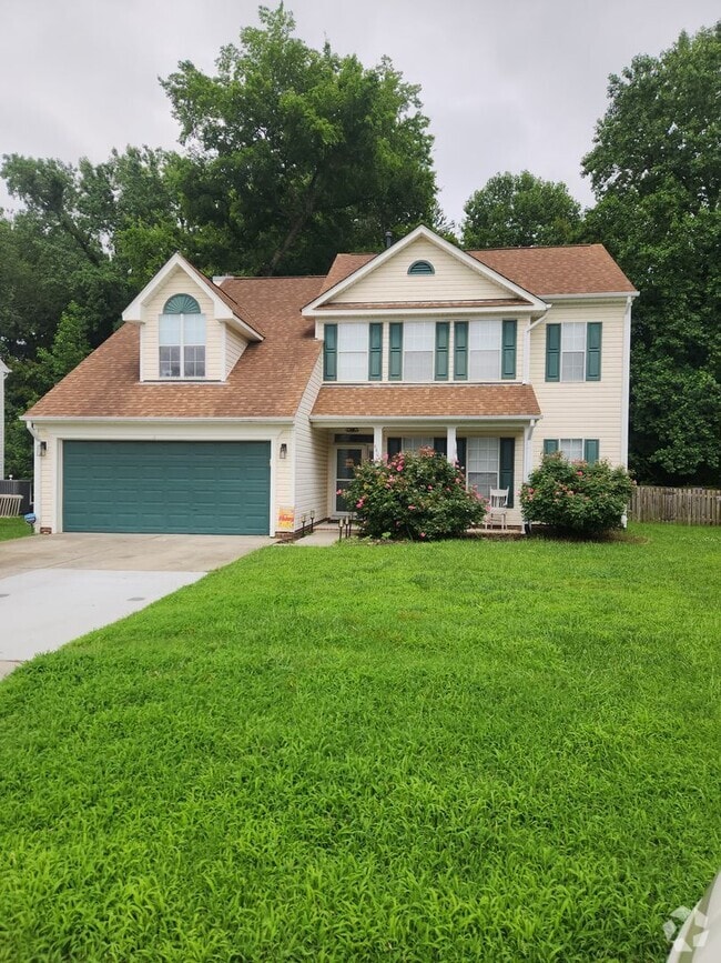 Building Photo - Beautiful BURBAGE GRANT Home