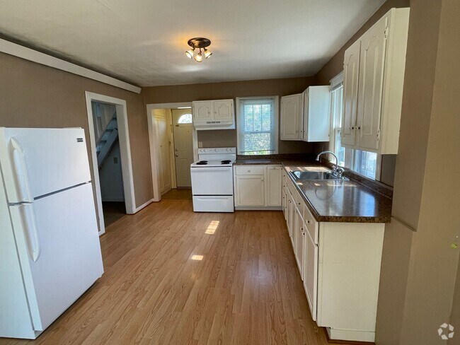 Building Photo - 411 E Denver St Unit 1 Rental