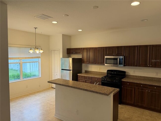 Photo - 11858 Forest Park Cir
