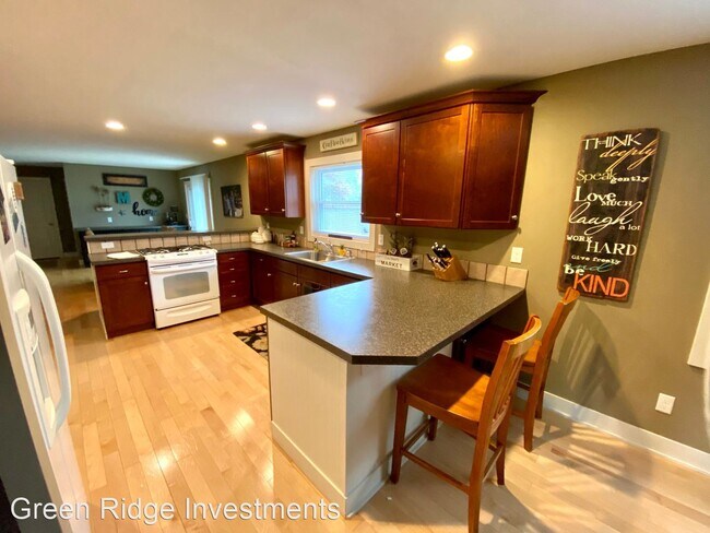 3 br, 2.5 bath House - 2361 Briar Hills - 3 br, 2.5 bath House - 2361 Briar Hills