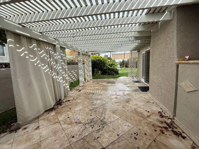 Photo - 22601 Iris Ave