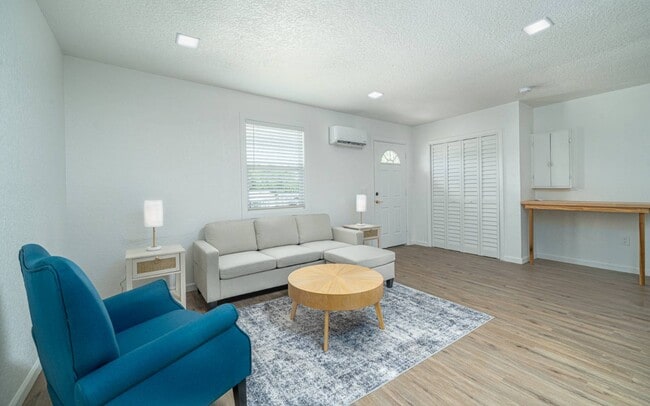 Photo - 4101 Canoe Creek Rd