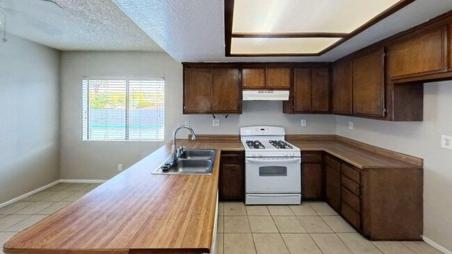 Photo - 509 Limited St Unit D