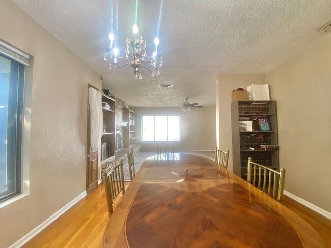 Photo - Great 3 bed 2 bath rental in Tech Terrace