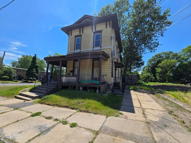Building Photo - 100 Division St Unit 3