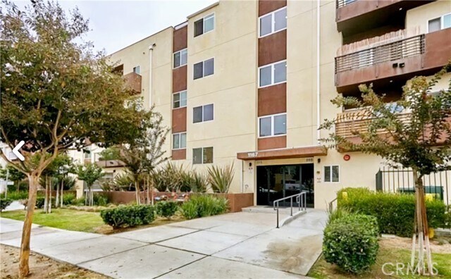 Photo - 1167 S Hoover St