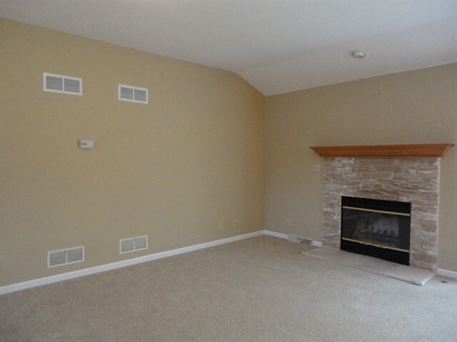 Photo - 744 Ridge View Dr