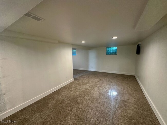 Photo - 3051 Engle Pl SW