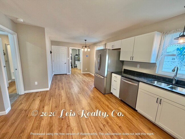 Photo - 307 W Washington St