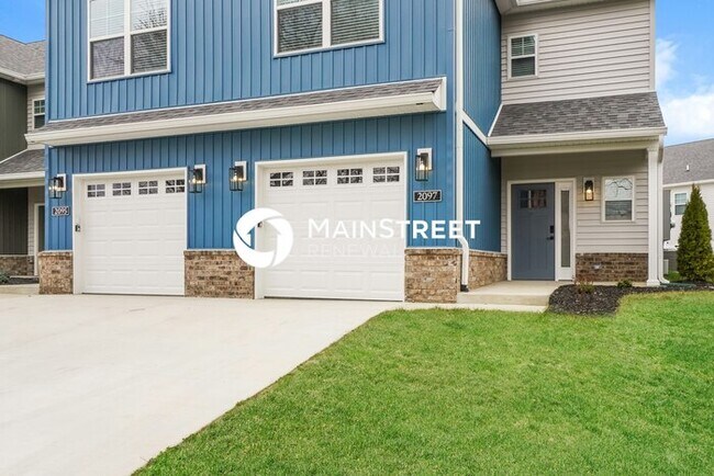 Photo - 3 Bedroom Pet-Friendly Home in Jeffersonville, IN with Main Street Renewal