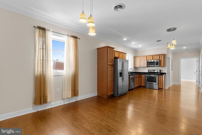 Building Photo - 25 E Boscawen St Unit 301