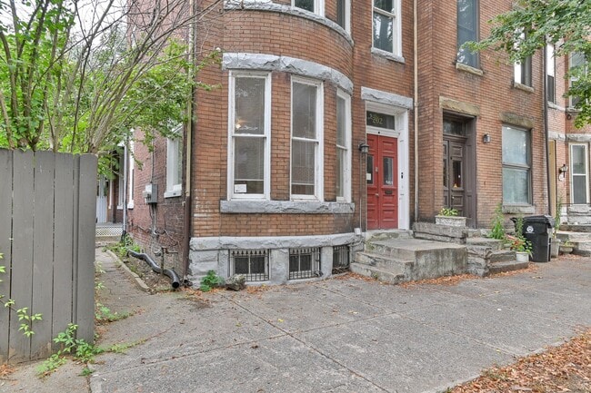 Building Photo - 202 Hamilton St Unit 1 Rental