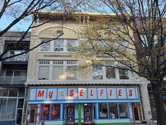 Photo - Simon Cycle Building Unidad 103