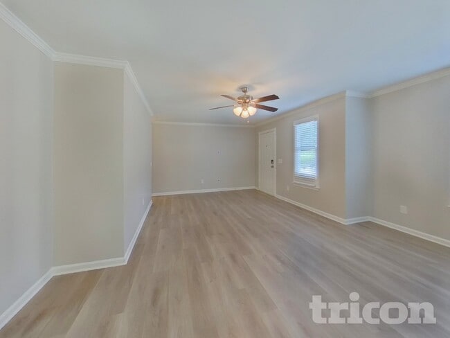 Photo - 13 Dyers Hall Ct
