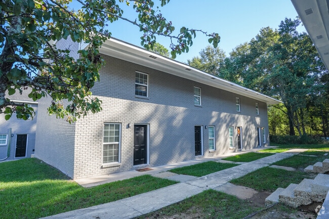 Photo - Newly Major Renovated Beverly Manor