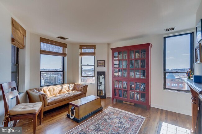 Photo - 2038 18th St NW