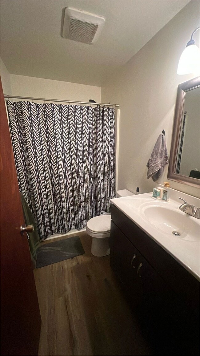 Photo - 558 N Plum St Unidad 1