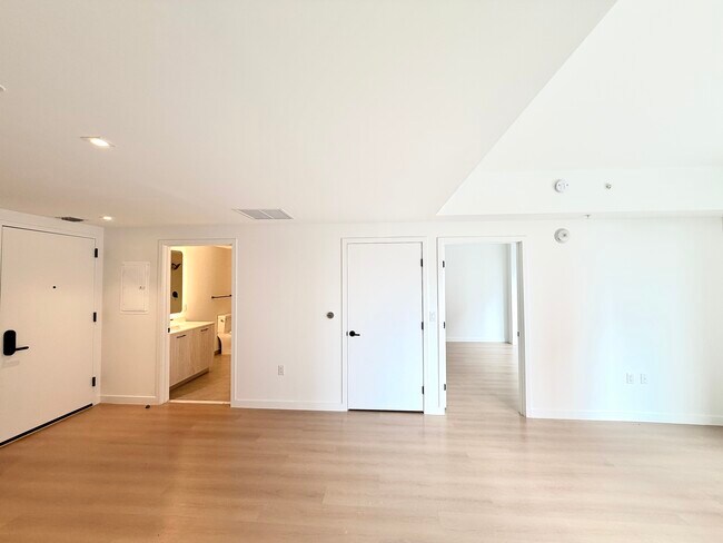 Photo - 107 NW 32nd St Unit A3