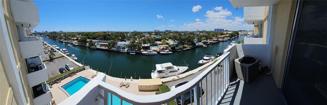 Photo - 2000 NE 135th St Unit 605