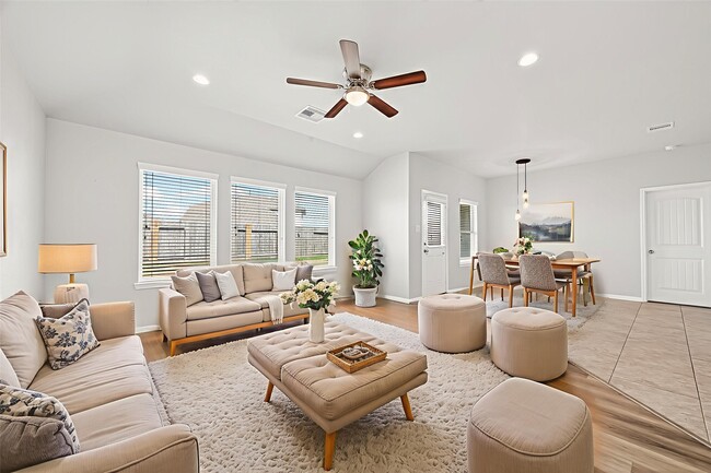 Building Photo - 3326 McDonough Way