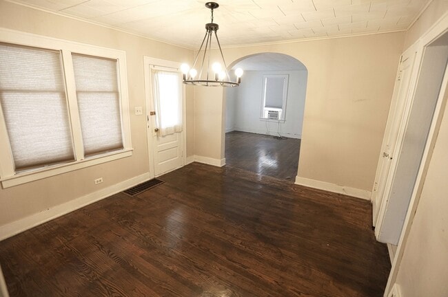 Photo - 826 Pennoyer Ave