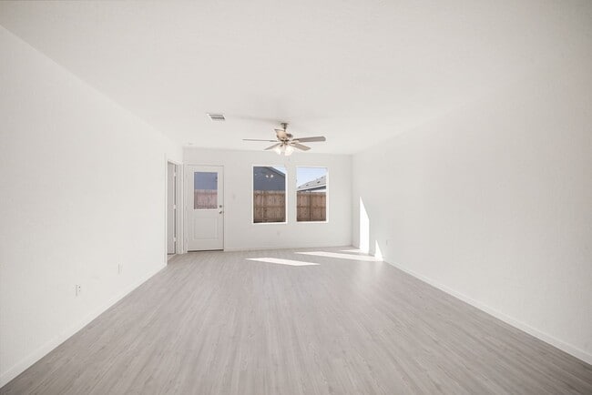 Photo - 2436 Creek Rd