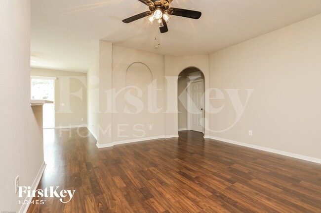 Photo - 965 Marietta Ln