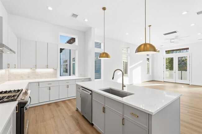 Photo - 3828 Wilmer St