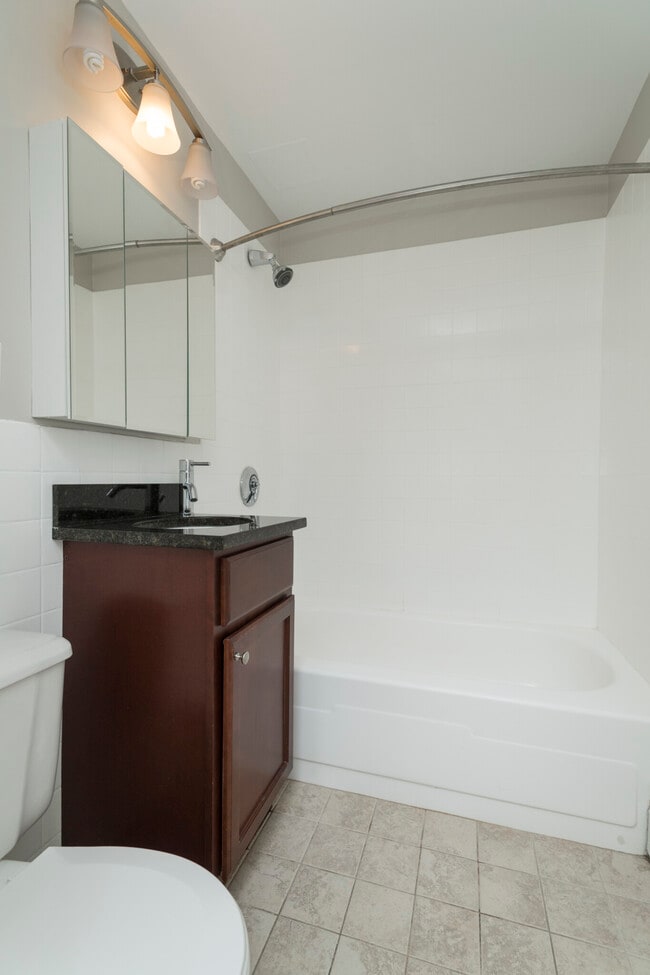 Photo - 1410 Columbia Rd Unidad 16C