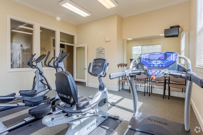Fitness Room - Egret Pointe Apartment Homes