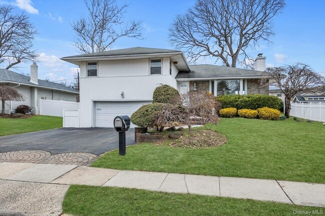 Building Photo - 16 Middle Ln