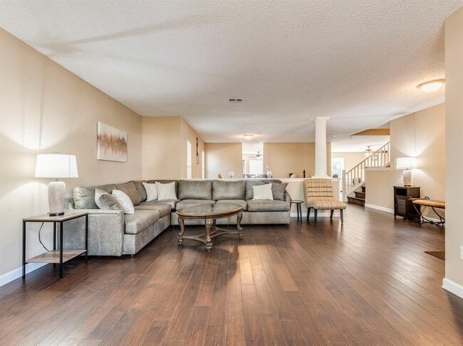 Photo - 2100 Pena Blanca Dr