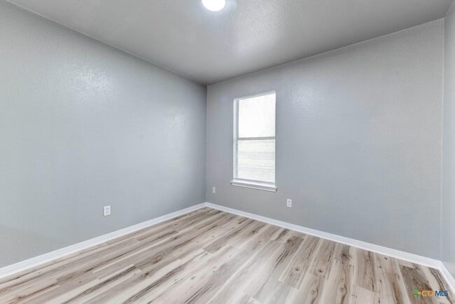 Photo - 2321 Terrace Dr